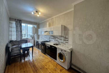 2-к квартира, 76 м², 4/6 эт.
