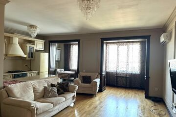 3-к квартира, 90 м², 4/6 эт.