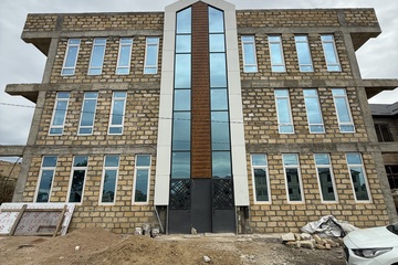 1-к квартира, 50 м², 1/3 эт.