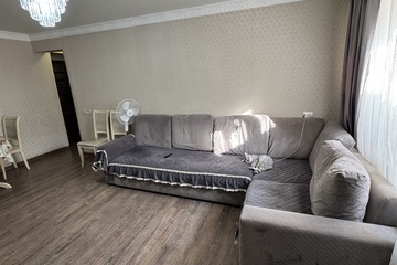 3-к квартира, 90 м², 1/3 эт.