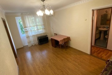 3-к квартира, 55 м², 3/5 эт.
