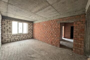 2-к квартира, 76 м², 3/5 эт.