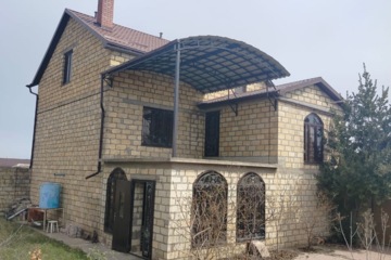 Дом, 600 м², 3 эт.