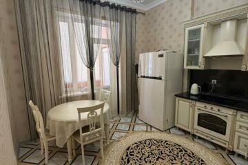 1-к квартира, 54 м², 2/7 эт.