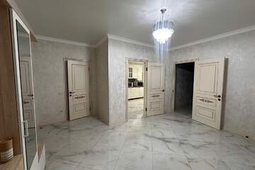 2-к квартира, 80 м², 4/10 эт.