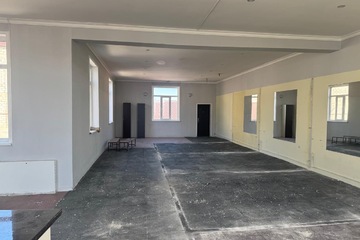 Помещение своб.назн., 165 м², 2/2 эт.