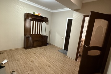 2-к квартира, 71 м², 2/5 эт.