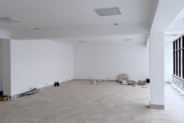 Помещение своб.назн., 110 м², 1/4 эт.