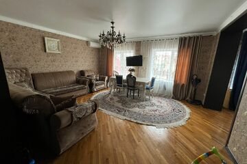 5-к квартира, 130 м², 4/4 эт.