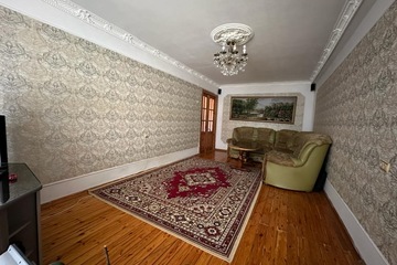 2-к квартира, 65 м², 3/6 эт.