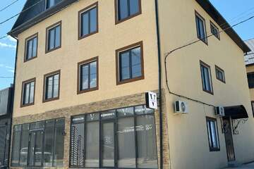 3-к квартира, 70 м², 2/3 эт.