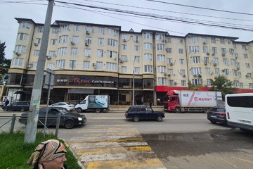 2-к квартира, 80 м², 3/6 эт.