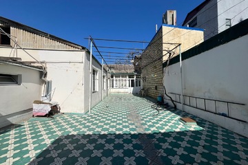 Дом, 500 м², 1 эт.