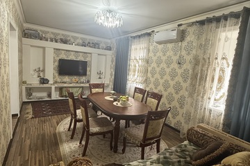 3-к квартира, 80 м², 1/1 эт.