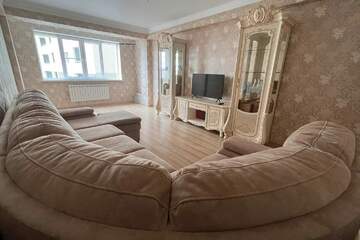 2-к квартира, 82 м², 4/12 эт.