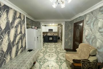 4-к квартира, 99,9 м², 2/5 эт.